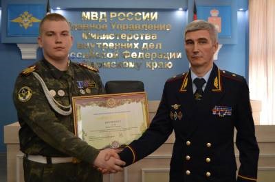 Владимир Колокольцев наградил юных граждан за содействие полиции в предотвращении и раскрытии преступлений. В их числе пермяк Константин Гусев