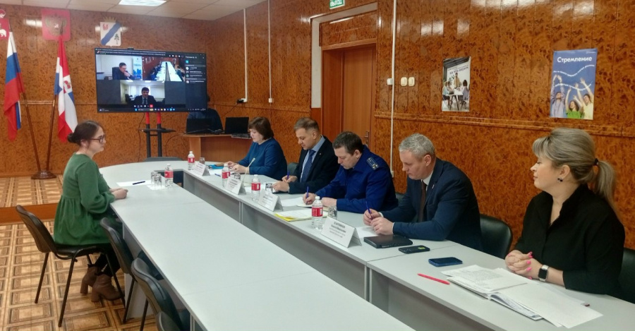 Проблемы жителей Гайнского округа Сергей Половников взял под личный контроль Проблемы жителей Гайнского округа Сергей Половников взял под личный контроль